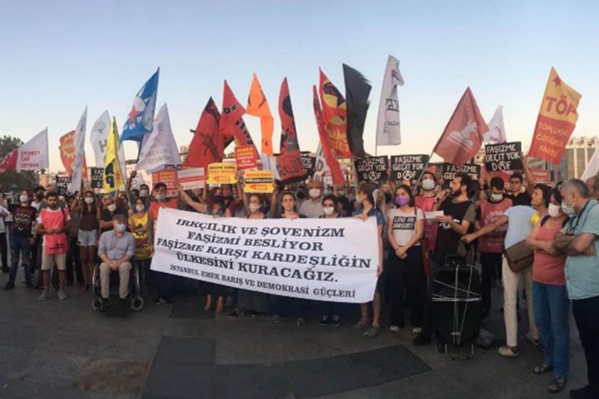 Kadıköy'de ırkçı saldırılar protesto edildi