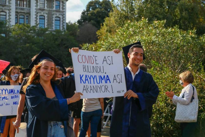 Boğaziçi öğrencileri mezuniyet töreni