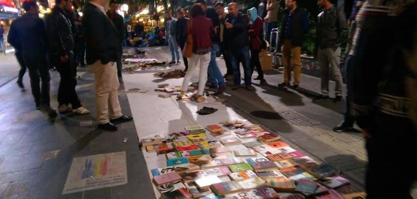 Polisin kitap ve dergi tahammülsüzlüğü