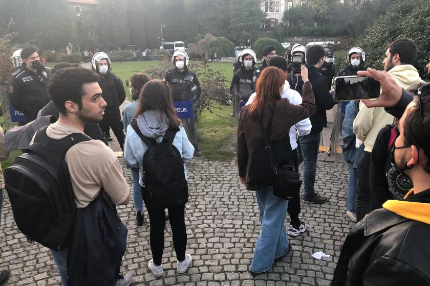 Boğaziçi'nde gözaltına alınan 42 öğrenci serbest bırakıldı, 3 öğrenci savcılığa sevk edilecek
