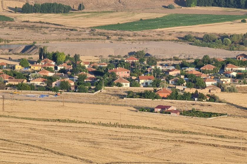 Kum ocakları Burunören’in nefesini kesiyor