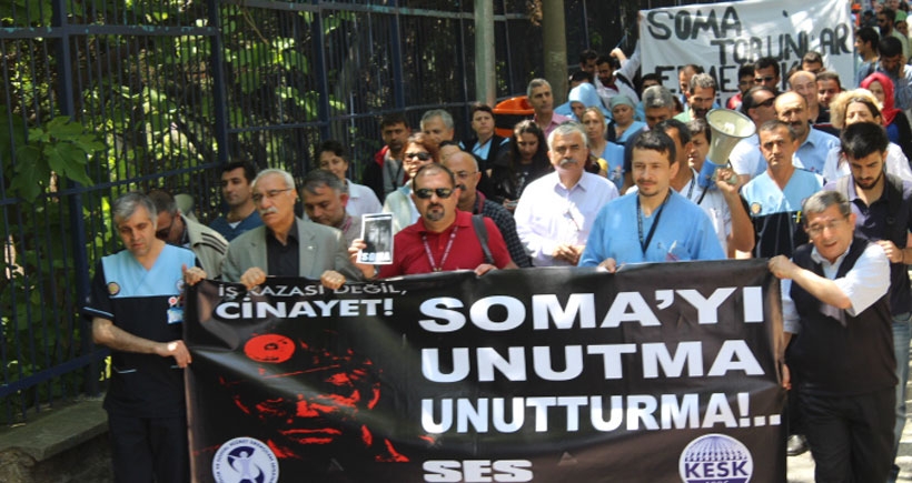 Soma için hastanelerde eylem yapıldı