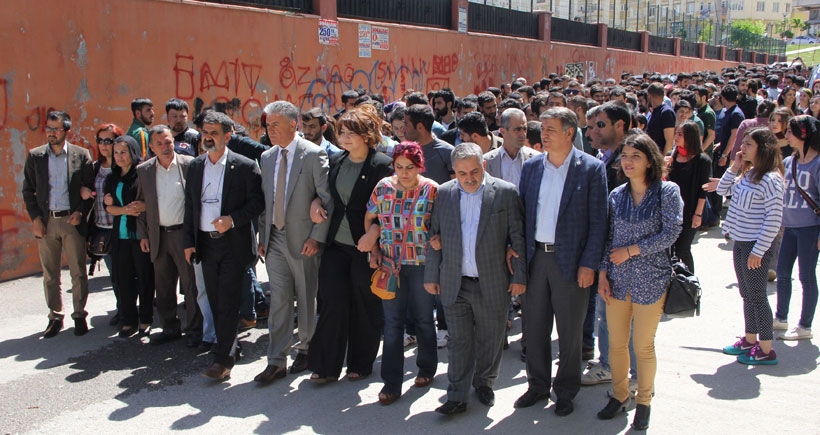 Antep’te HDP’ye polis saldırısı protesto edildi