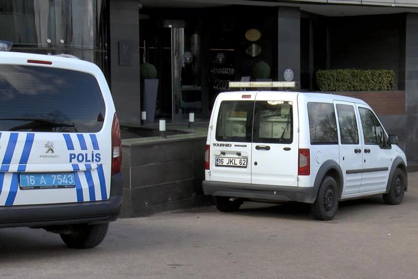 Asansörün bakımını yaparken, kabin ile duvar arasında sıkışan işçi yaşamını yitirdi
