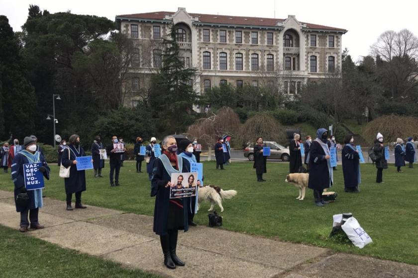 Boğaziçi Üniversitesi akademisyenleri eylem yaptı