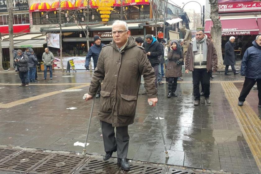 KHK ile ihraç edilen Tokur, mahkeme kararıyla işine iade edildi