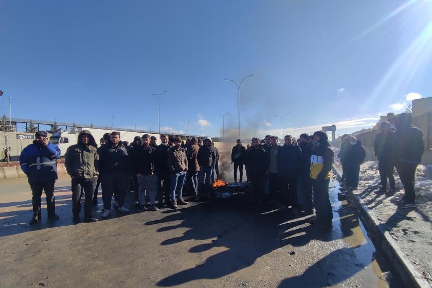 Antep'te Ahmet Yaşarsoy Tekstil Fabrikası işçilerinin direnişinden fotoğraf