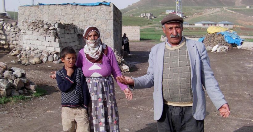 Korucu destekli aday terör estirdi