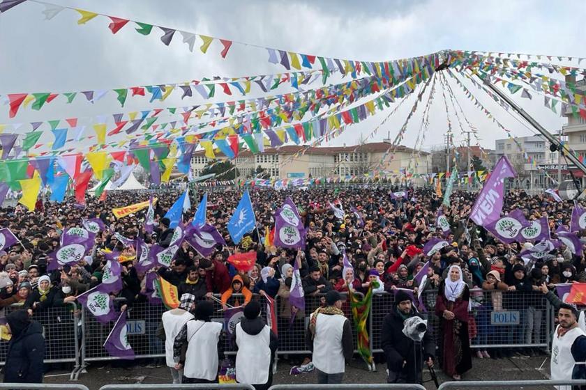 Bursa'daki Newroz mitinginden bir fotoğraf.