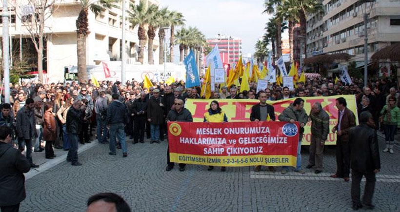 İzmir’de yetki  Eğitim Sen’de’