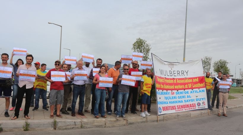 İşçilerin pankartına 'gözaltı'