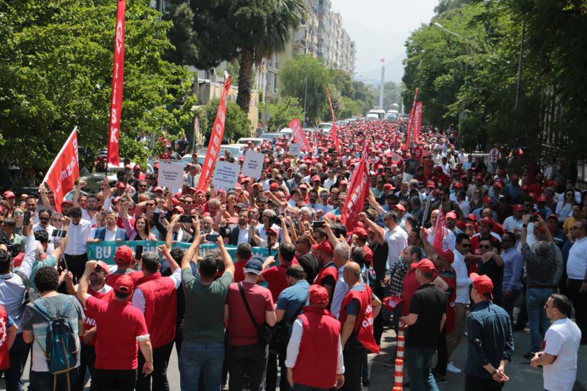 Çeşme projesine karşı düzenlenen kitlesel miting