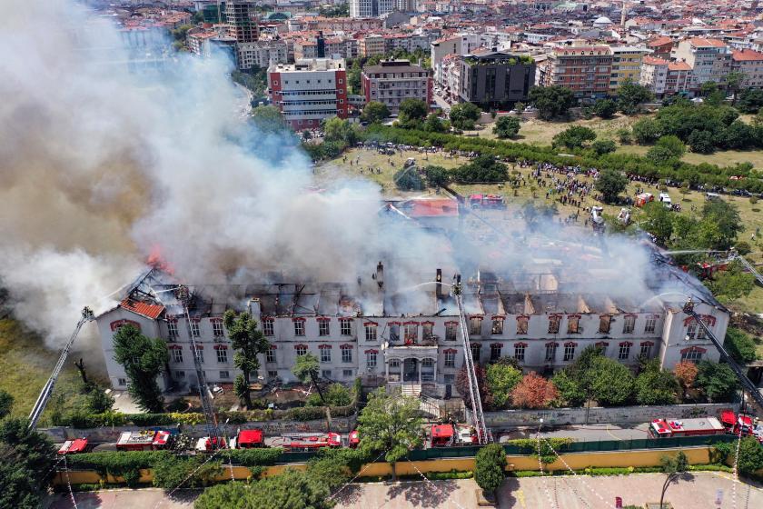 İstanbul Balıklı Rum Hastanesinde yangın