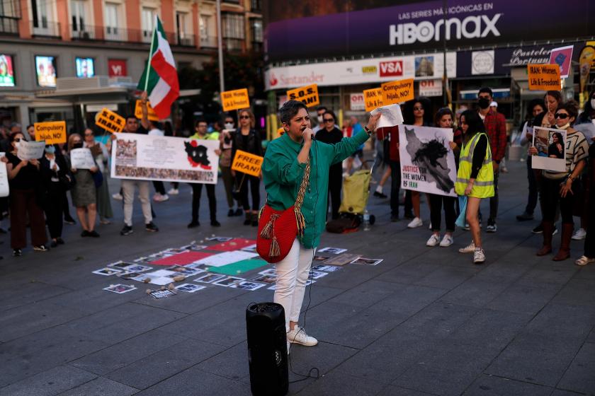 Mahsa Amini'nin katledilmesi İspanya'da da protesto edildi
