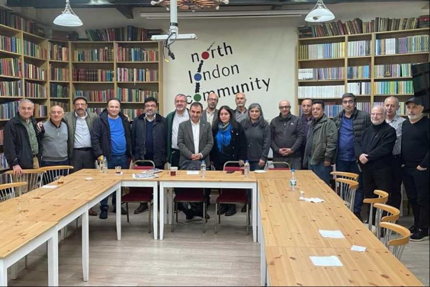 Ercüment Akdeniz, İngiltere'de Demokratik Güç Birliği ile bir araya geldi