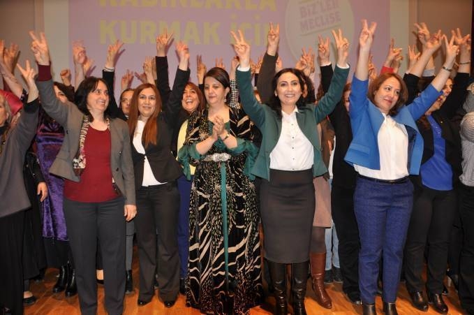 Kadın partisi HDP Meclis'te