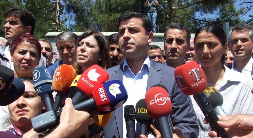 Demirtaş: Bir tezgah kurulmuş, kimin kimi vuracağı belli