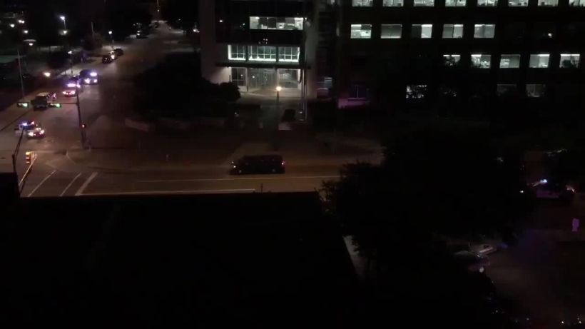 ABD'de polis merkezine bombalı ve silahlı saldırı