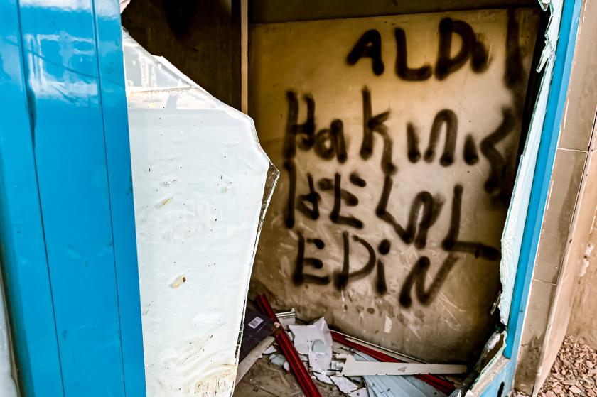 Adıyaman'da market duvarında “Açtık aldık, hakkınızı helal edin” yazısı