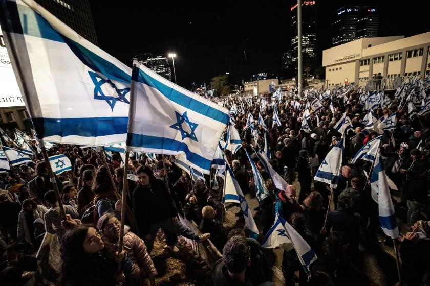 On binlerce İsrailli sokaklara döküldü, Netanyahu hükümetini protesto etti