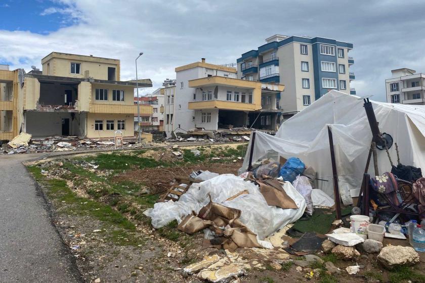 depremzedelerin tütün çadırı