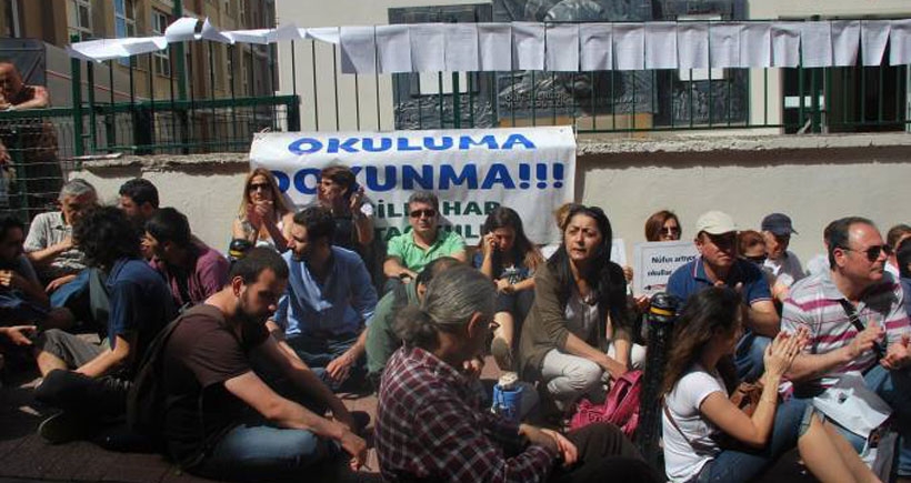 İstanbul'da 'okuluma dokunma' eylemi