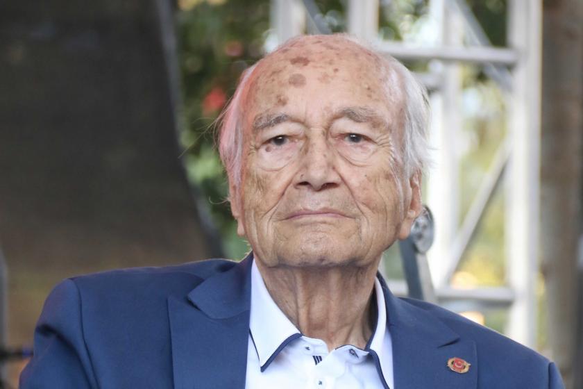 Demokrat bir aydın, gerçek bir gazeteci yazar: Hıfzı Topuz