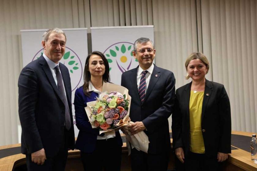 Özgür Özel'in DEM Parti ziyareti: "Çok verimli çok yapıcı bir görüşme gerçekleştirdik"