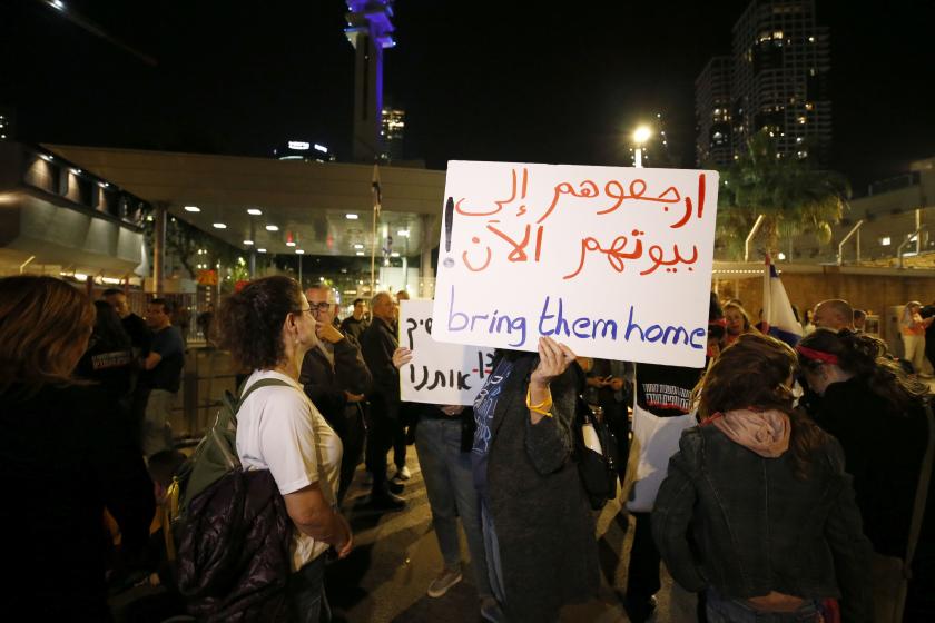 Tel Aviv’de halk sokağa çıktı: Rehineler derhal serbest bırakılsın