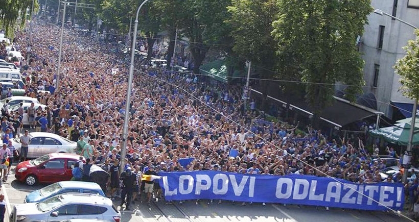Mamic hapiste, taraftar tribünde