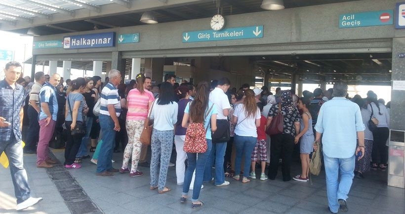 Mahkemeden, İzmir Kentkart ihalesi ile ilgili yürütmeyi durdurma kararı