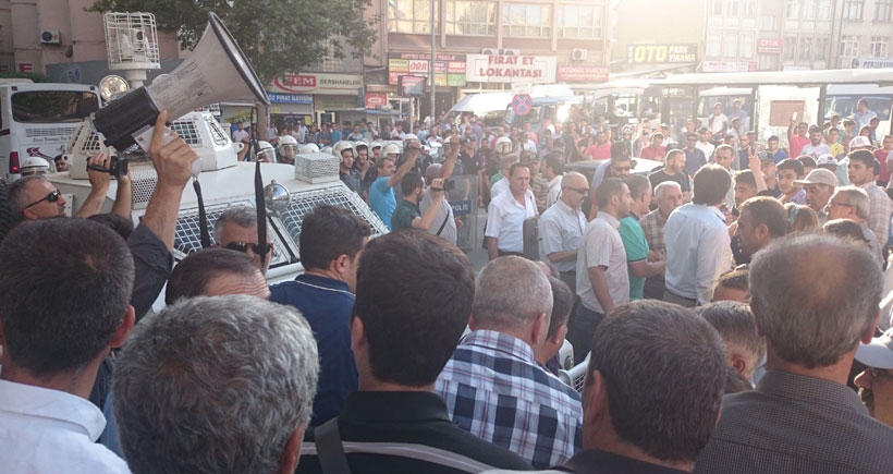 Elazığ’da polis engeli