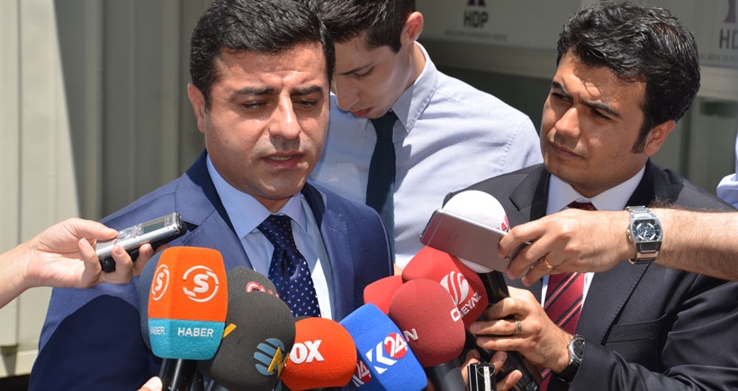 Demirtaş: IŞİD’i bırakmışlar HDP’ye saldırıyorlar, bu en az katliam kadar acı