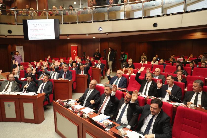 İzmit Belediyesi meclisi