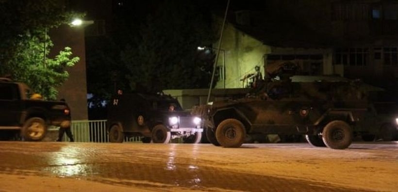 Bismil Emniyet Müdürlüğü’ne bombalı saldırı: 7 polis yaralı