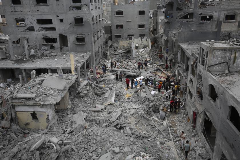Gazze'de yıkılan binalar