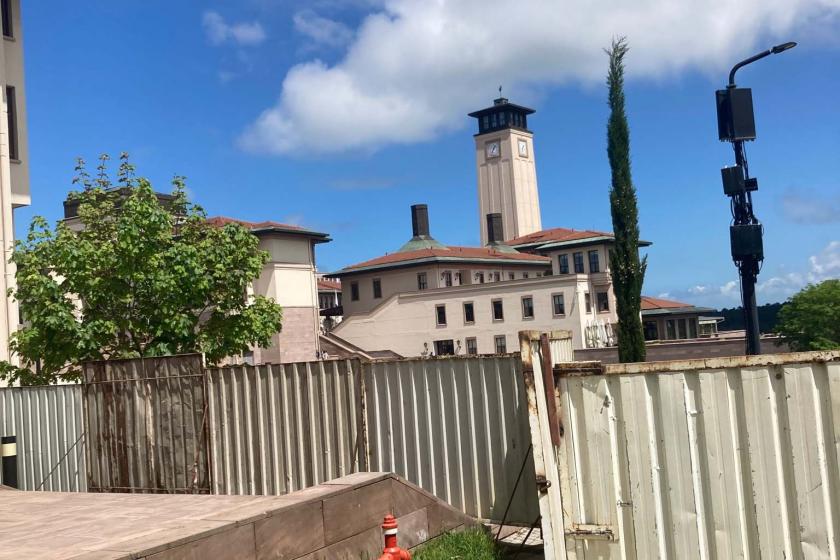 Koç Üniversitesi'nden öğrencilere şenlik ‘barikatı’