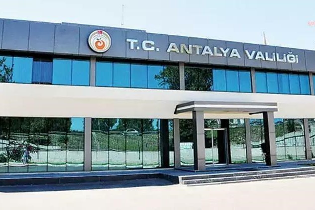 Devlet diskotek ve bar işletir mi?