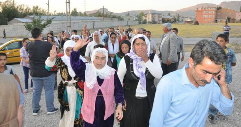 HPG'li Tunç'un taziyesini basan polis babasını gözaltına aldı