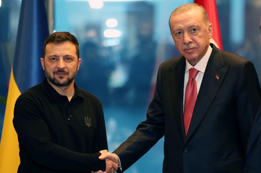 Erdoğan, Ukrayna Devlet Başkanı Zelenskiy ile görüştü