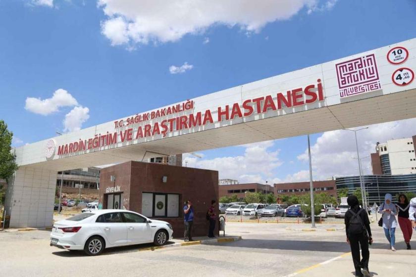 Mardin'de halk otobüsü ile tırın çarpıştığı kazada 10 kişi yaralandı