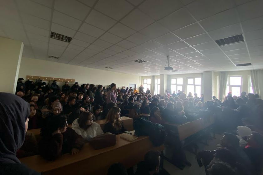 Hacettepe Üniversitesi öğrencilerinden foruma çağrı