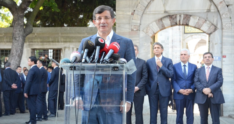 Müzakeresiz teklif tartışma yarattı: Davutoğlu’dan teşekkür, MHP’den sert çıkış