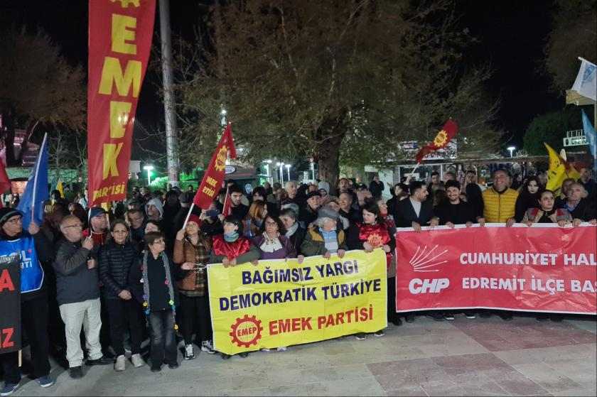 Balıkesir'de demokrasi eylemleri: "Tek adam yenilecek, biz kazanacağız!"
