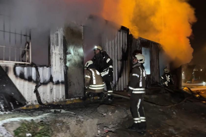 Avcılar'da İşçilerin kaldığı konteynerde yangın çıktı
