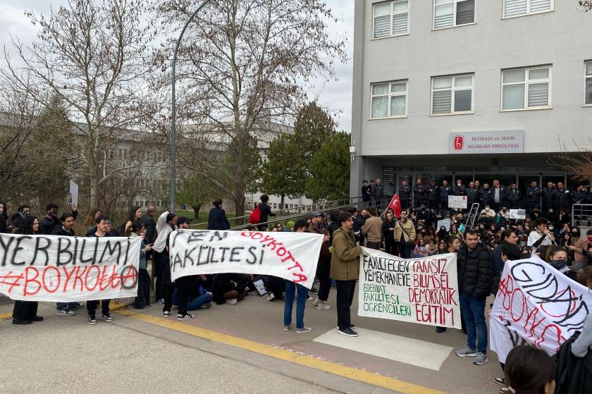 ​​​​​​​Hacettepe'de boykotun 3. gününde müdahale: ÖGB saldırdı