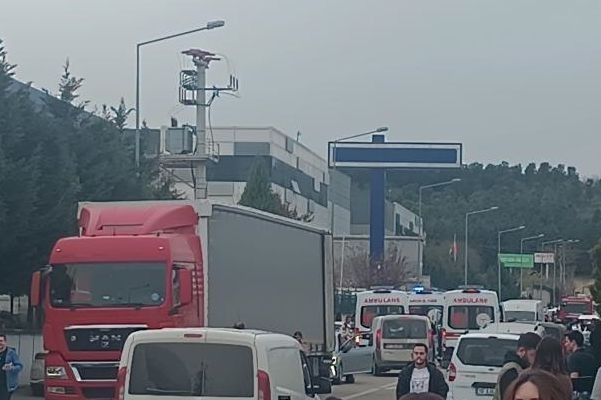 Balıkesir'de amonyak gazından etkilenen 10 işçi hastaneye kaldırıldı