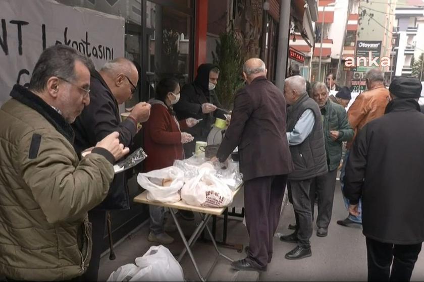 Şişli'de kapatılan Kent Lokantası önünde halk sofrası kuruldu