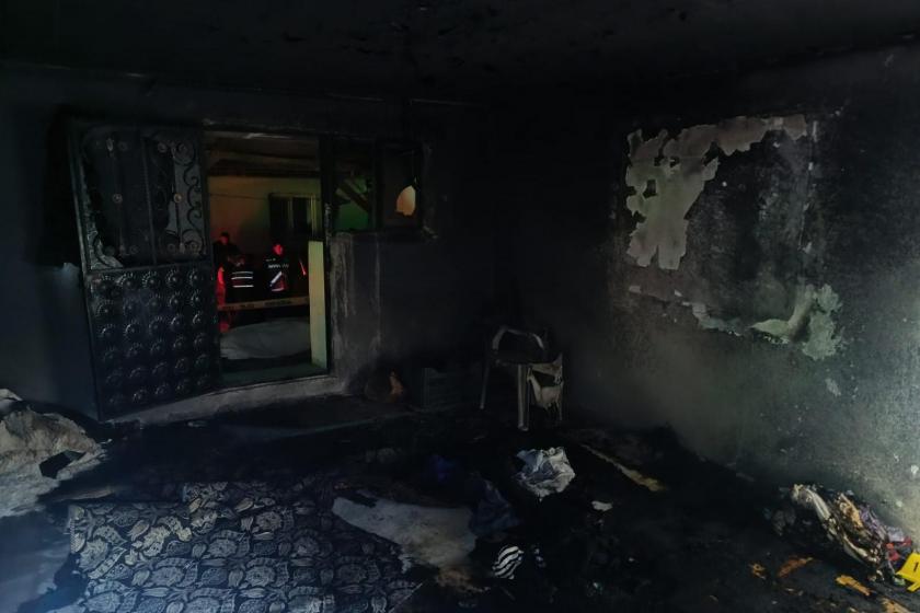 Afyon’da çıkan ev yangınında 1 kişi hayatını kaybetti