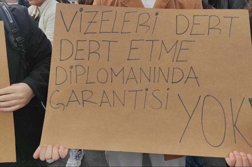 Gelişim Üniversitesi öğrencilerinden dayanışma eylemi